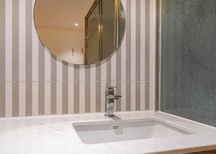 Hotel Suyeong Bomnal *