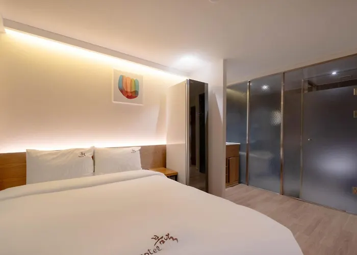 Suyeong Bomnal Hotel *