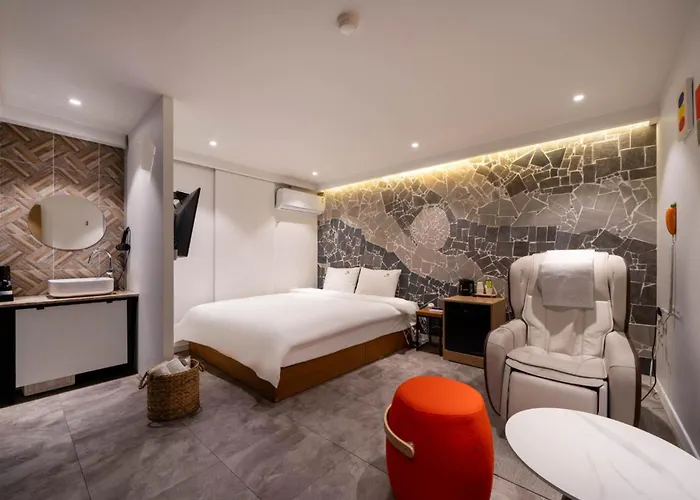Hotel Suyeong Bomnal
